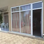Kameliya Garden 아파트 *