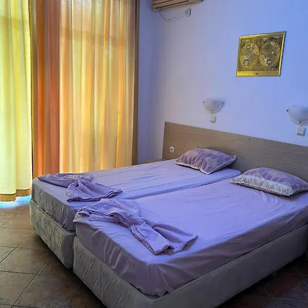 Διαμέρισμα Kameliya Garden *